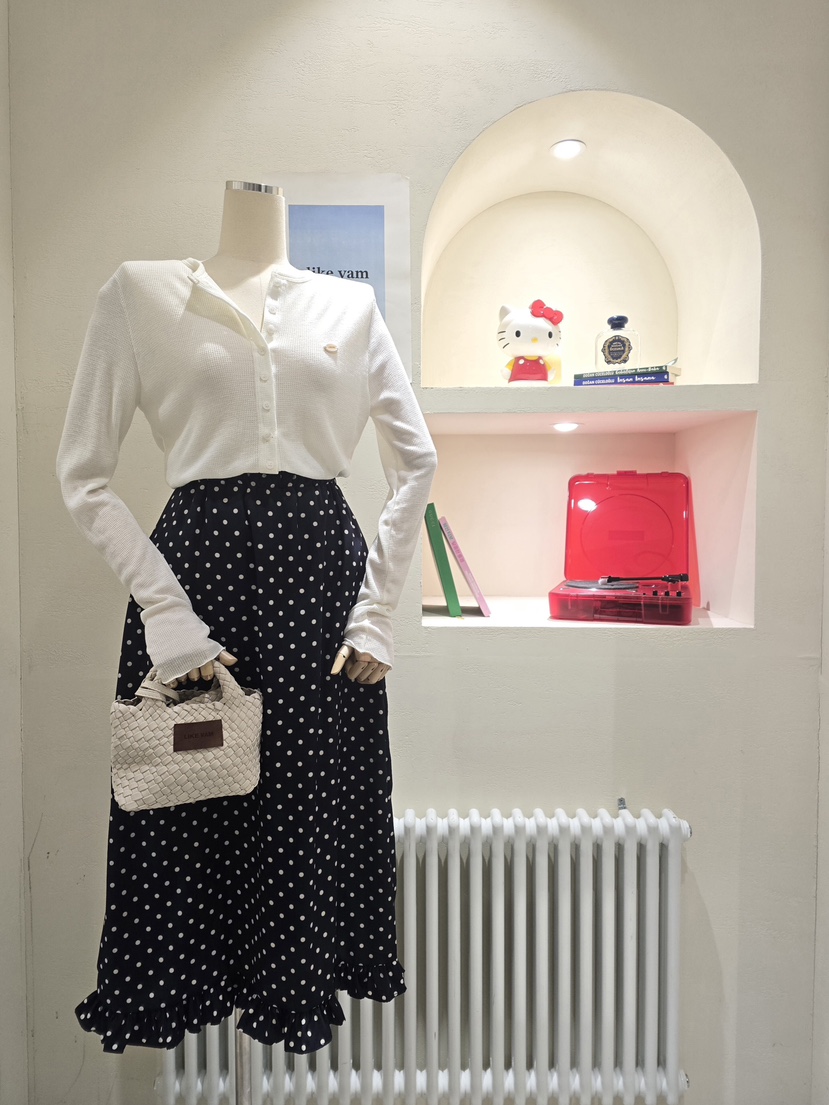 LIKEVAM韓國代購㊣女裝新品人氣熱賣時尚職業推薦長袖T恤開衫LIKEVAM長袖T恤