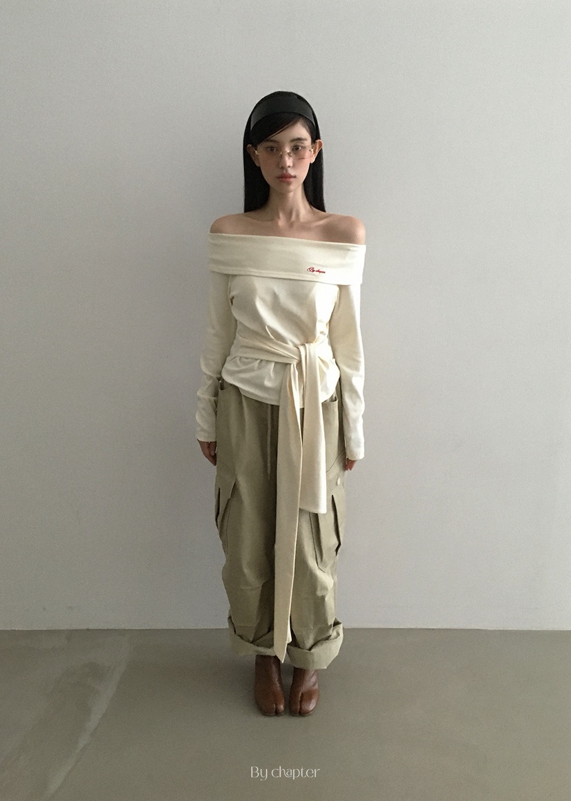 BY CHAPTER韓國直郵㊣女裝新品熱賣時尚人氣長袖T恤不含內搭Chapter長袖T恤