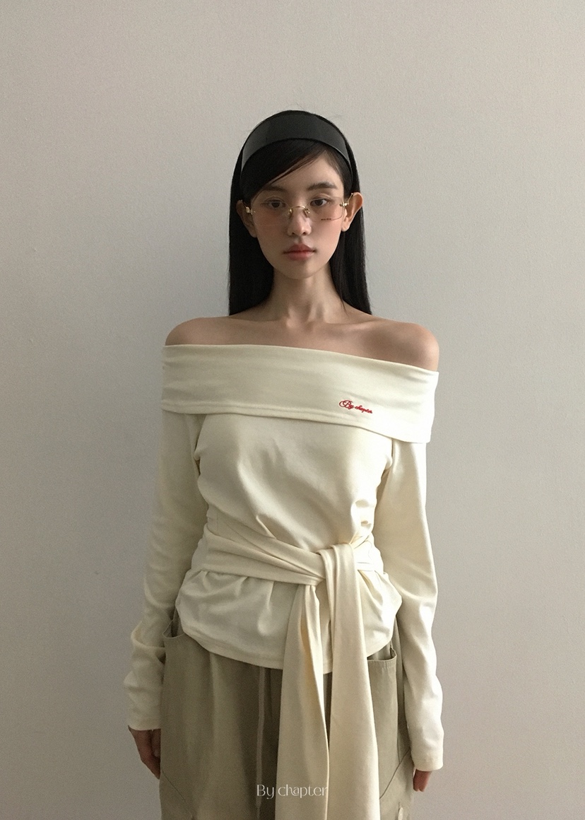 BY CHAPTER韓國直郵㊣女裝新品熱賣時尚人氣長袖T恤不含內搭Chapter長袖T恤圖色1