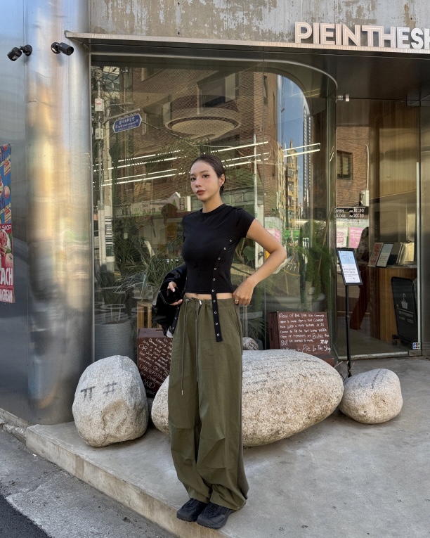 D2/A2韓國代購㊣女裝新款熱賣25秋冬真品職業人氣時尚推薦T恤D2/A2T恤圖色3