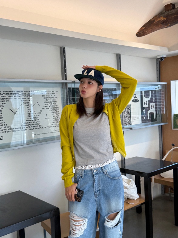 D2/A2東大門㊣直郵女裝新款職業25秋冬時尚真品針織衫開衫D2/A2針織衫圖色3