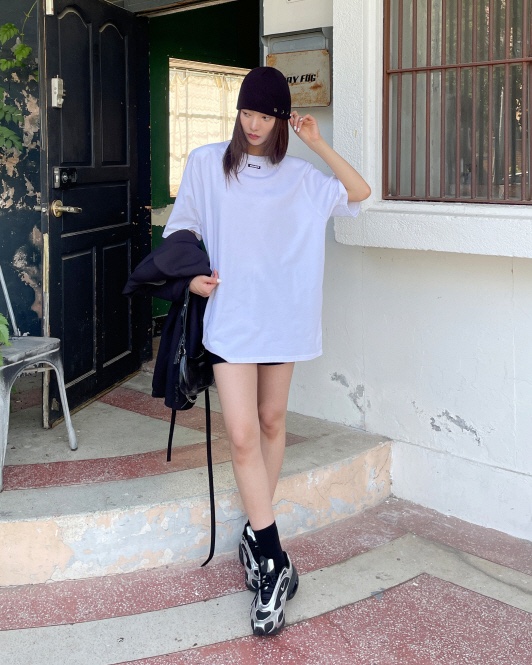 D2/A2韓國直郵㊣女士新款職業真品推薦時尚熱賣人氣25秋冬T恤D2/A2T恤圖色1