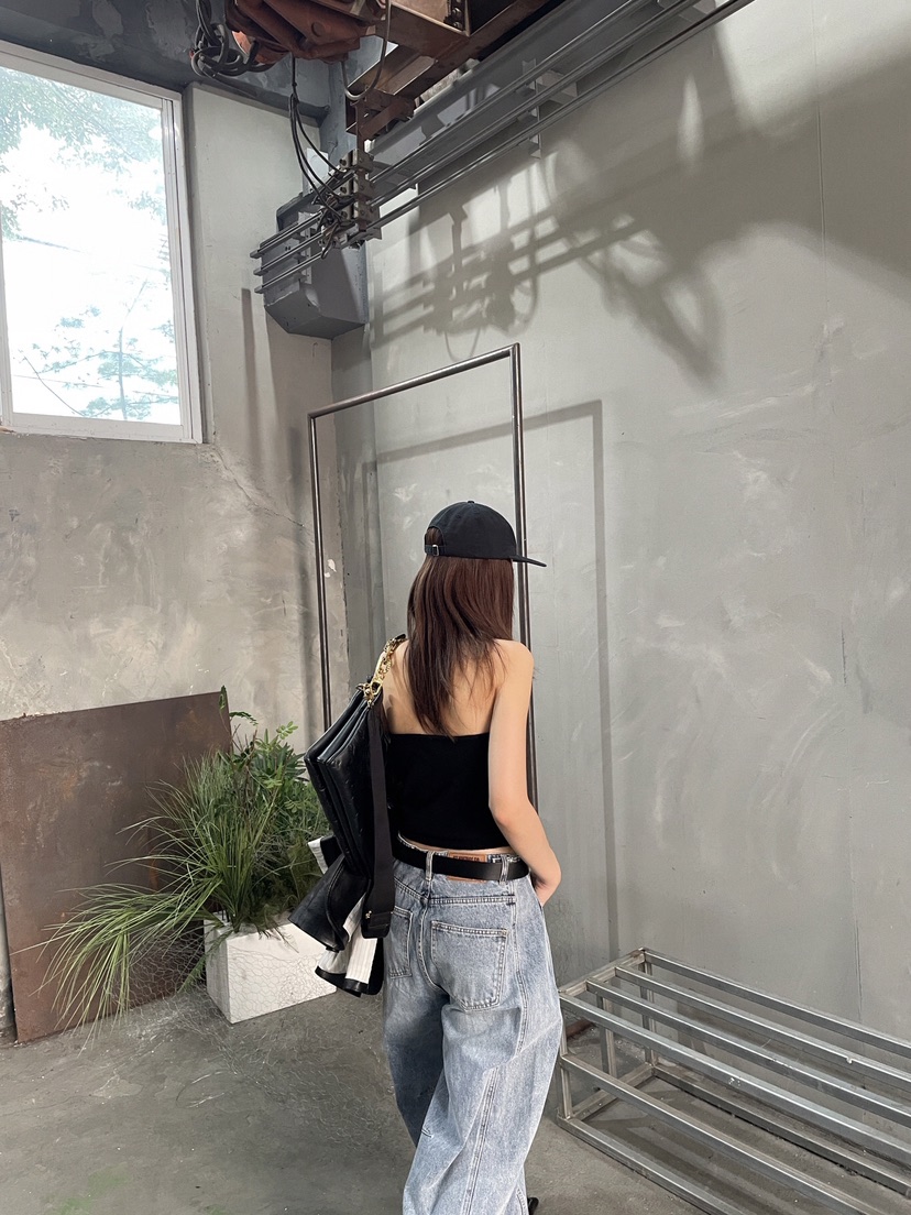 D2/A2韓國直郵㊣女裝新款時尚人氣25秋冬熱賣推薦吊帶背心D2/A2吊帶/背心