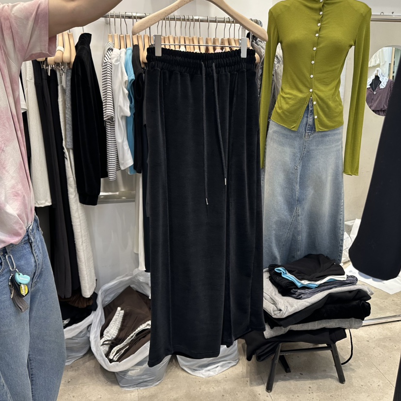 ORRD韓國直郵㊣女裝新品熱賣人氣25秋冬推薦時尚真品長裙絲絨ORRD長裙圖色2