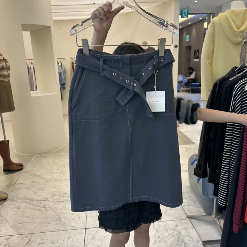 POUCH東大門㊣實拍女裝新品職業推薦25秋冬半身裙中短裙含腰帶POUCH半身裙/中短裙圖色1