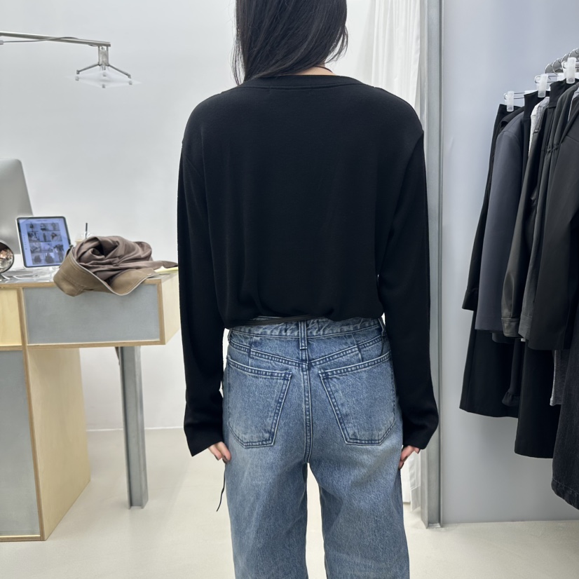 STAINLESS東大門㊣實拍女裝新款職業時尚人氣熱賣長袖T恤V領STAINLESS長袖T恤