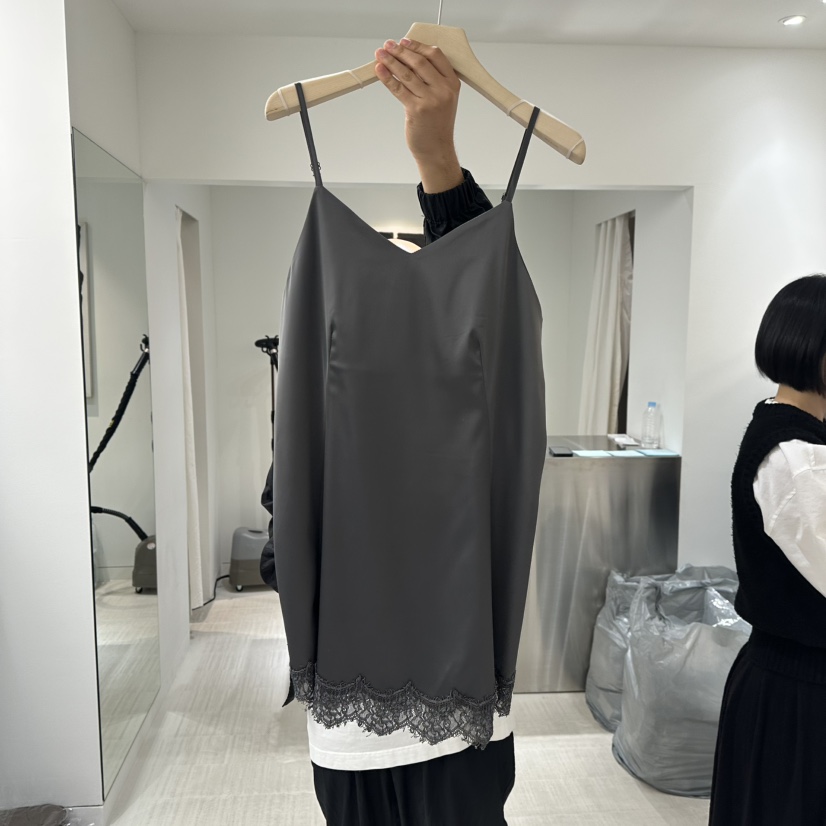 HAUTTE-P韓國代購㊣女士新品真品25秋冬熱賣人氣時尚吊帶背心HAUTTE吊帶/背心圖色3墨色