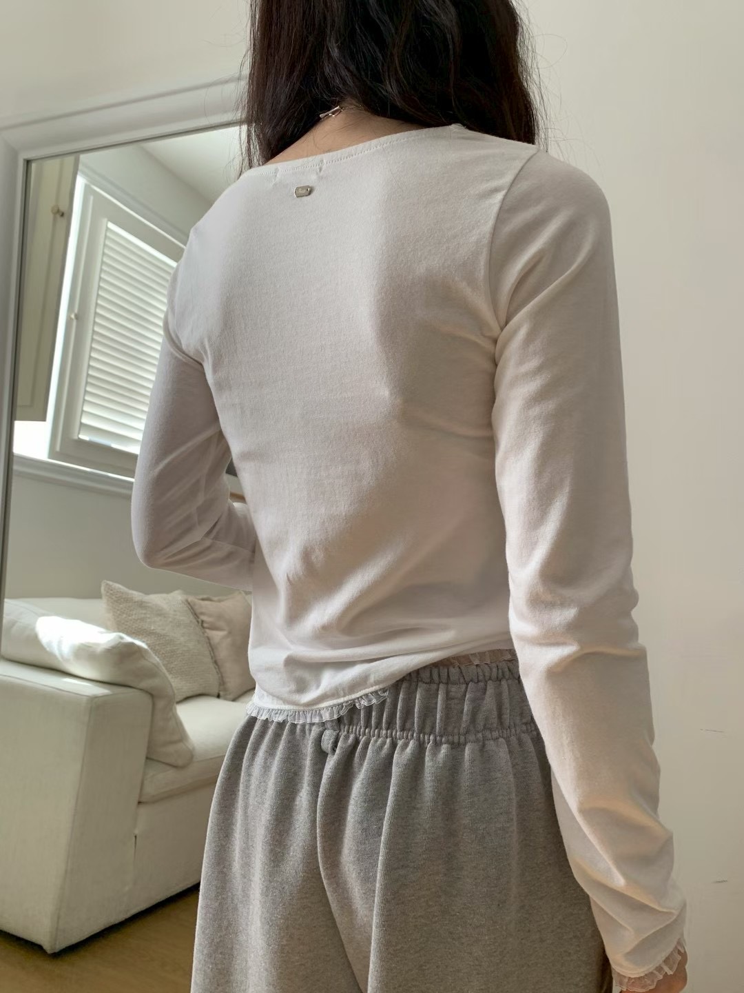 POETE-OT韓國直郵㊣女裝新款休閑25秋冬時尚人氣長袖T恤蕾絲POETE長袖T恤