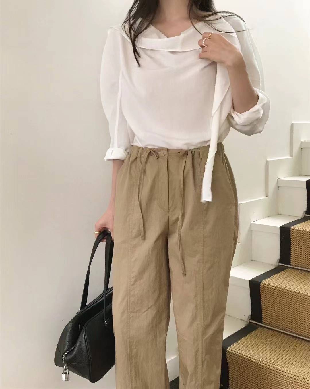 OUIR東大門㊣代購女士新品真品時尚推薦人氣25秋冬襯衫蕾絲衫OUIR襯衫/蕾絲衫