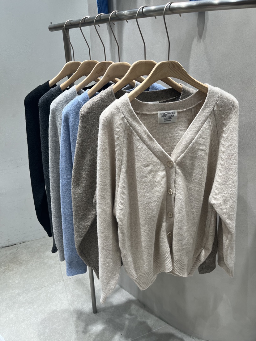 EVERCOMMERCE METICULOUSLY DESIGNED韓國代購㊣女裝新品職業針織衫EVERCOMMERCE針織衫