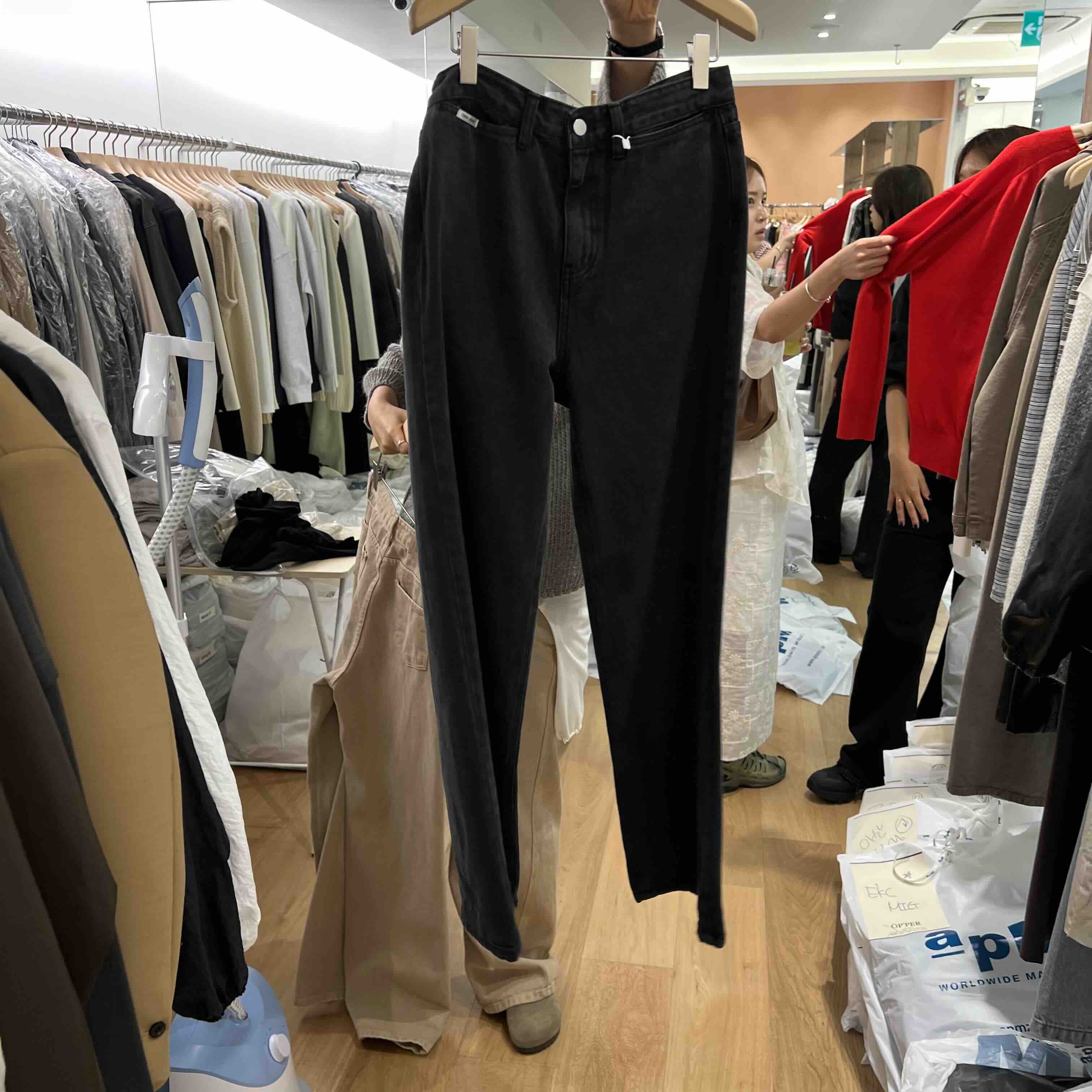 OP PER韓國代購㊣女裝新品時尚人氣熱賣25秋冬職業真品牛仔褲OPPER-simplebeige牛仔褲圖色2