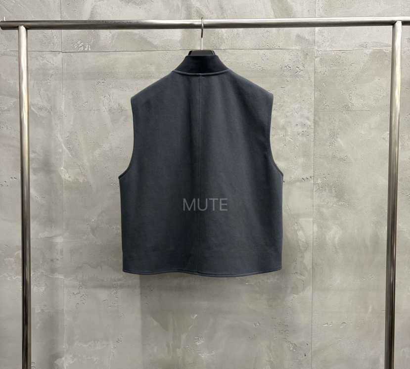 MUTE-P東大門㊣實拍女裝新款25秋冬熱賣推薦時尚人氣真品馬甲MUTE馬甲