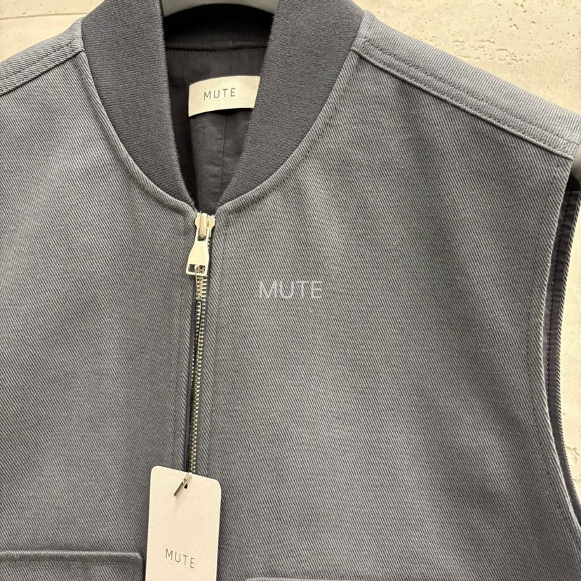 MUTE-P東大門㊣實拍女裝新款25秋冬熱賣推薦時尚人氣真品馬甲MUTE馬甲