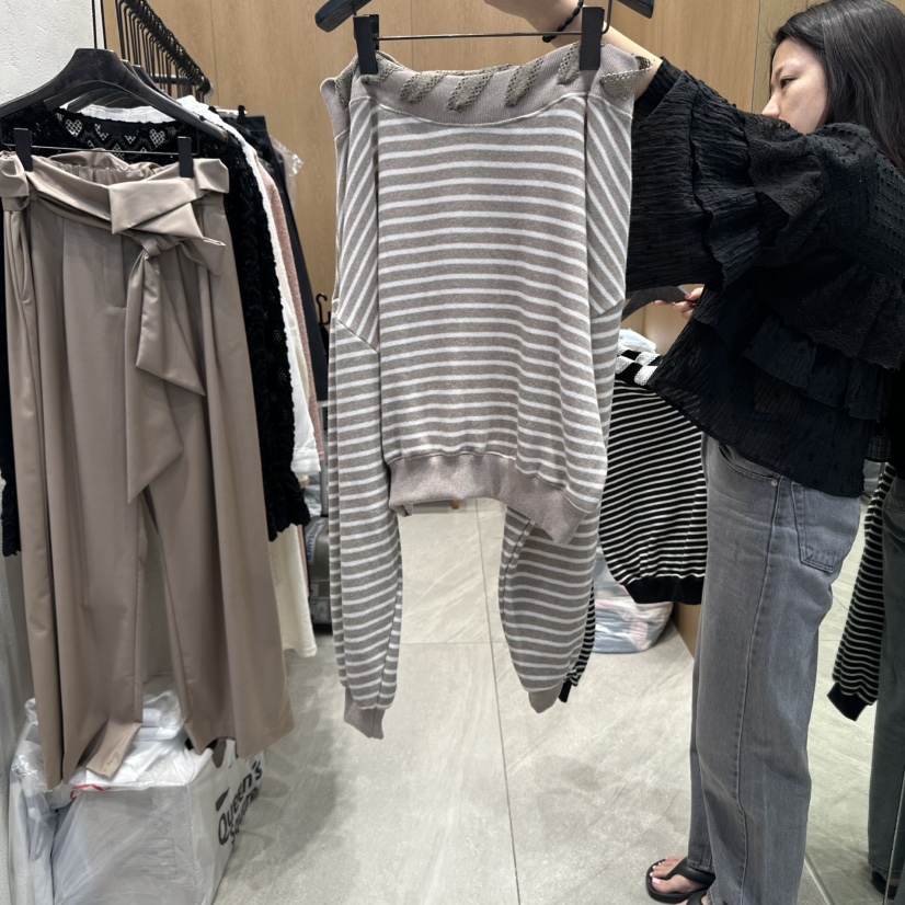 TRIPLE SEVEN東大門㊣代購女士新品職業真品人氣推薦休閑衛衣TRIPLE SEVEN衛衣