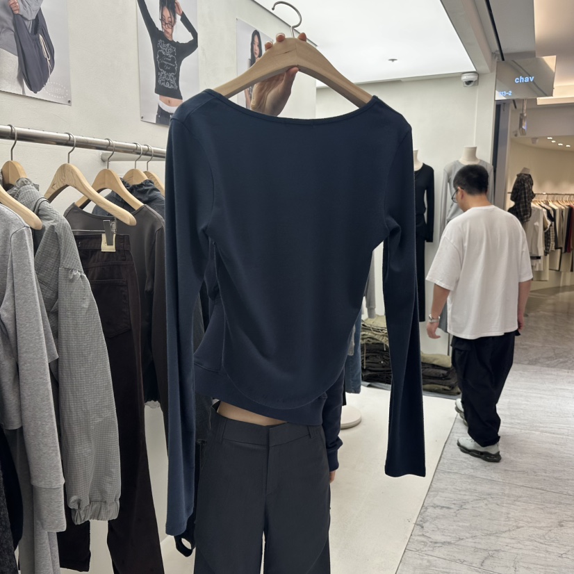CHAV東大門㊣直郵女裝新品真品時尚人氣職業25秋冬熱賣長袖T恤CHAV長袖T恤