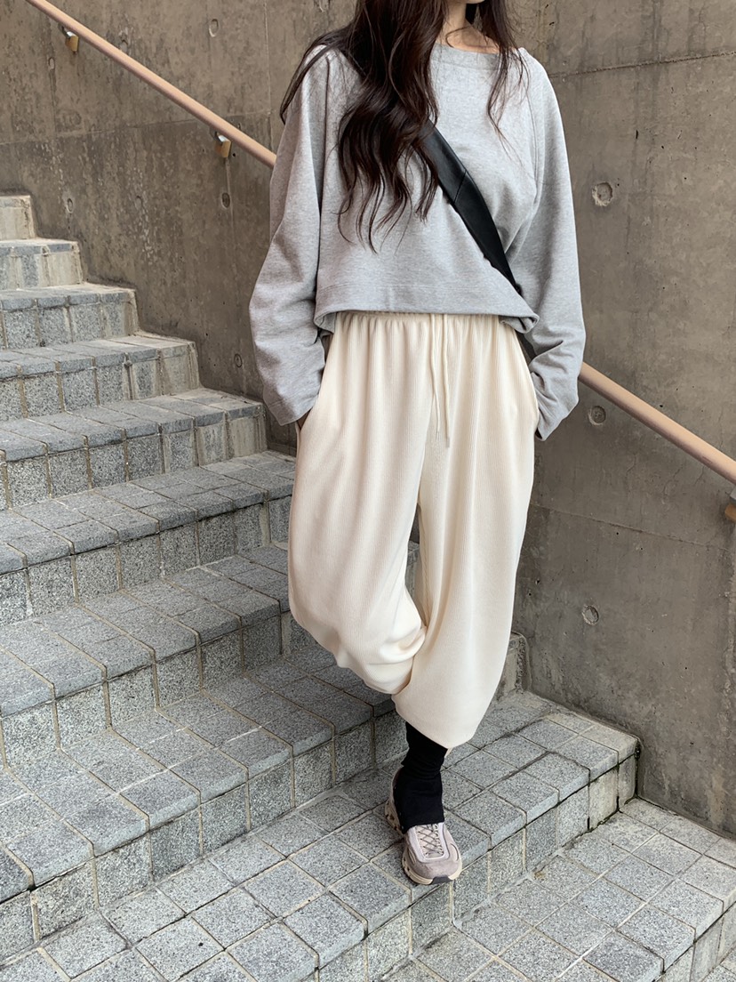 LOGARDEN韓國直郵㊣女裝新款休閑熱賣時尚人氣衛衣不含內搭LO GARDEN衛衣
