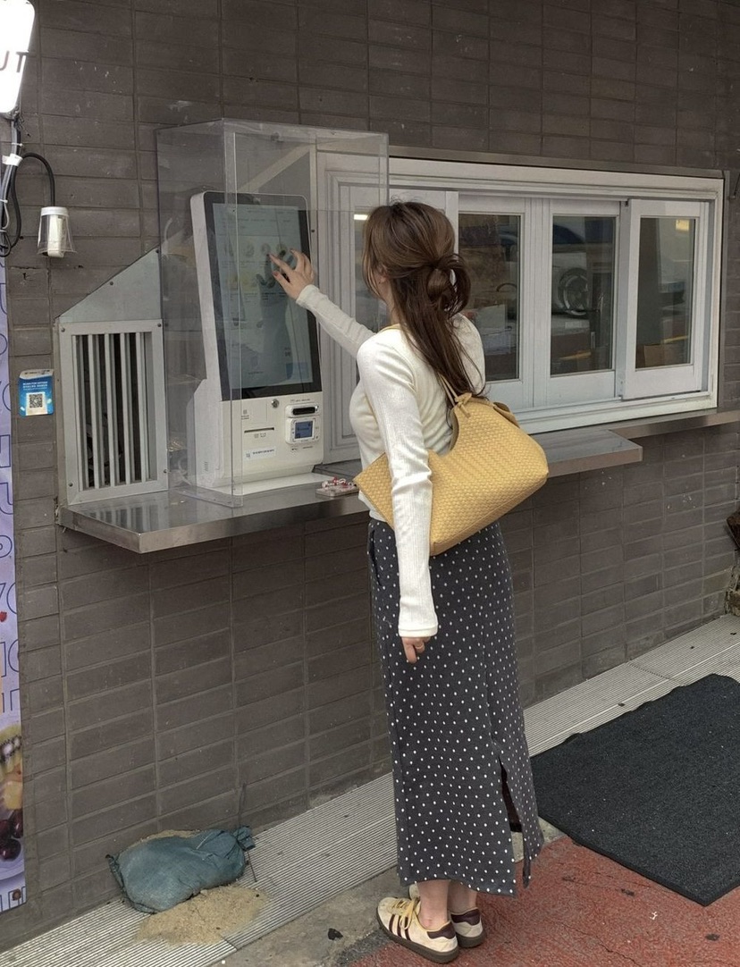 EOMPIT韓國代購㊣女士新款時尚人氣真品職業熱賣25秋冬短裙EOMPIT短裙