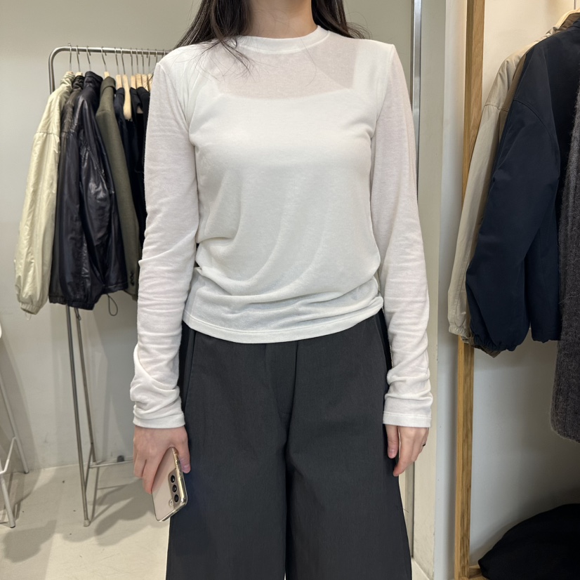 OUTRENE東大門㊣實拍女士新款人氣休閑職業25秋冬熱賣長袖T恤OUTRENE長袖T恤圖色1