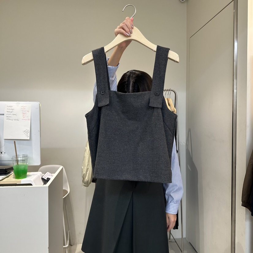 OUTRENE東大門㊣實拍女裝新品真品人氣職業推薦休閑吊帶背心OUTRENE吊帶/背心圖色2
