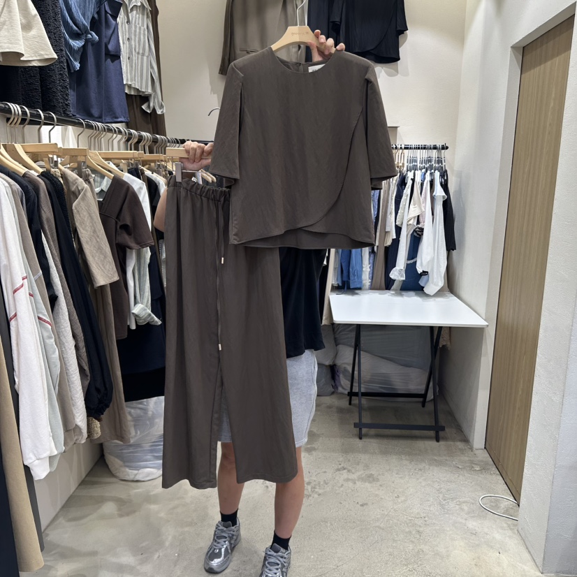 HOLYBANANA東大門㊣直郵女裝新品真品休閑熱賣人氣時尚套裝groovy.H/HOLYBANANA套裝圖色3