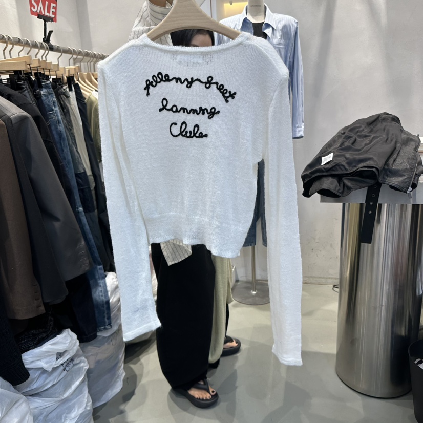 ULTRAORANGE東大門㊣代購女裝新品人氣真品針織衫不含內搭刺繡GILT/ULTRAORANGE針織衫