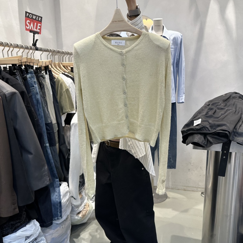 ULTRAORANGE東大門㊣代購女裝新品人氣真品針織衫不含內搭刺繡GILT/ULTRAORANGE針織衫圖色2