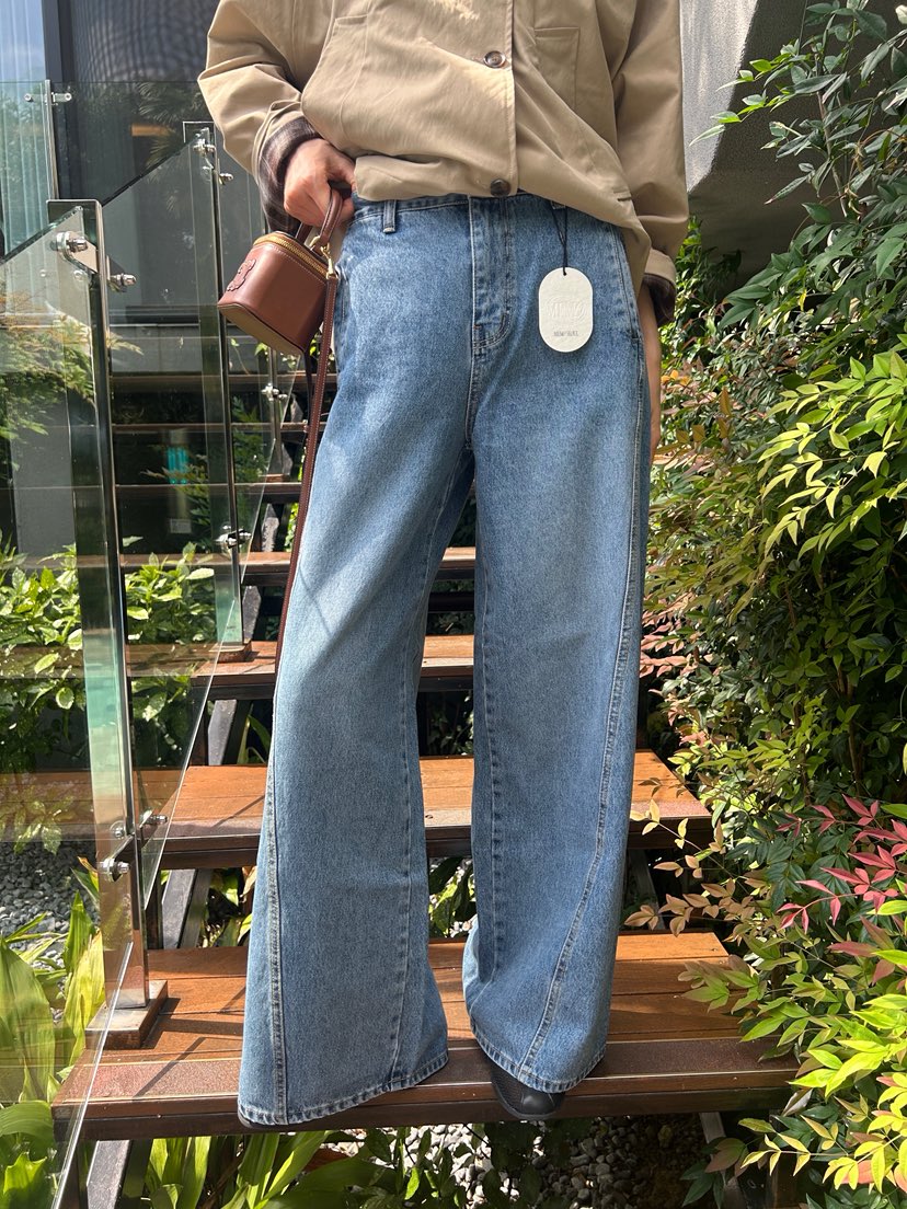 ME MO東大門㊣直郵女士新款時尚職業人氣推薦熱賣休閑牛仔褲ME MO牛仔褲