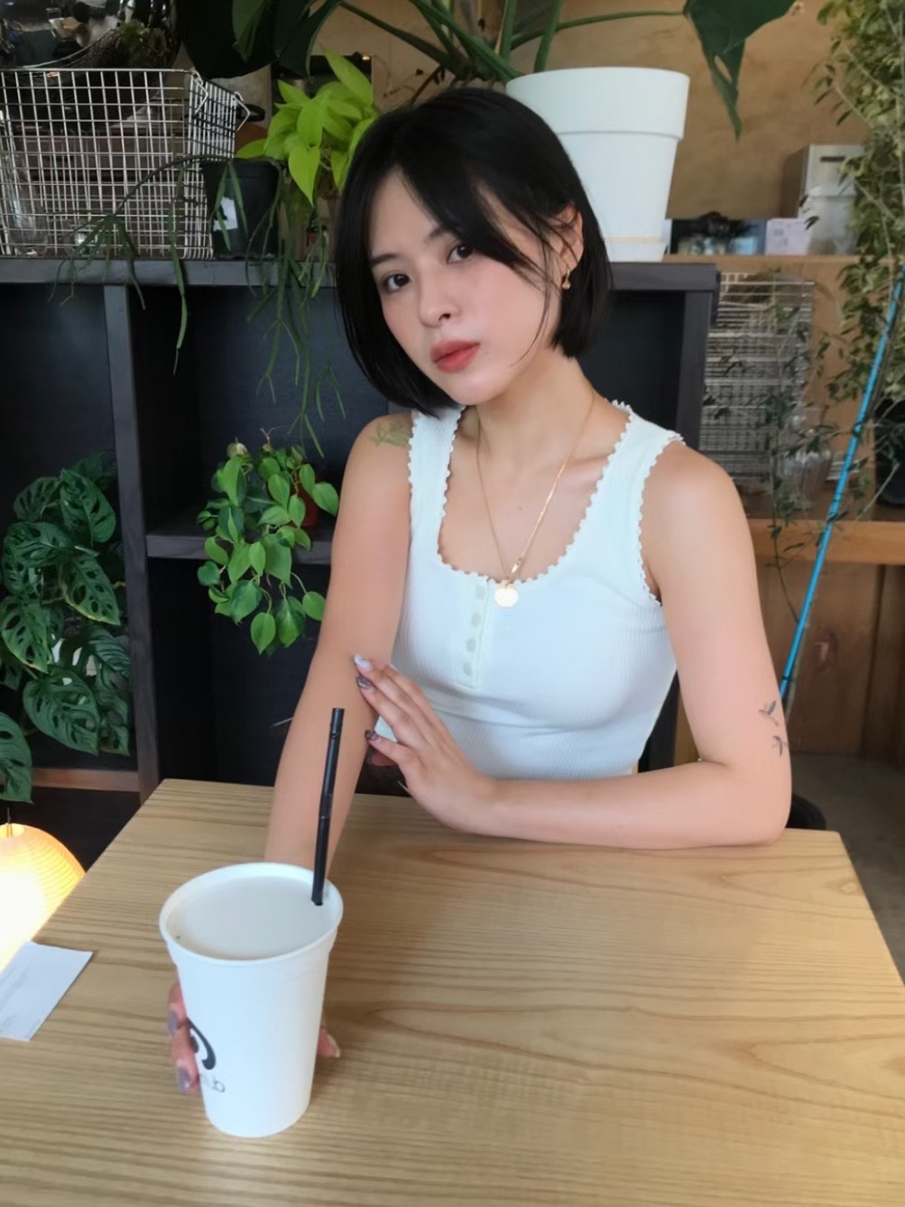 POETE-OT東大門㊣直郵女裝新品休閑推薦25秋冬吊帶背心蕾絲紐扣POETE吊帶/背心