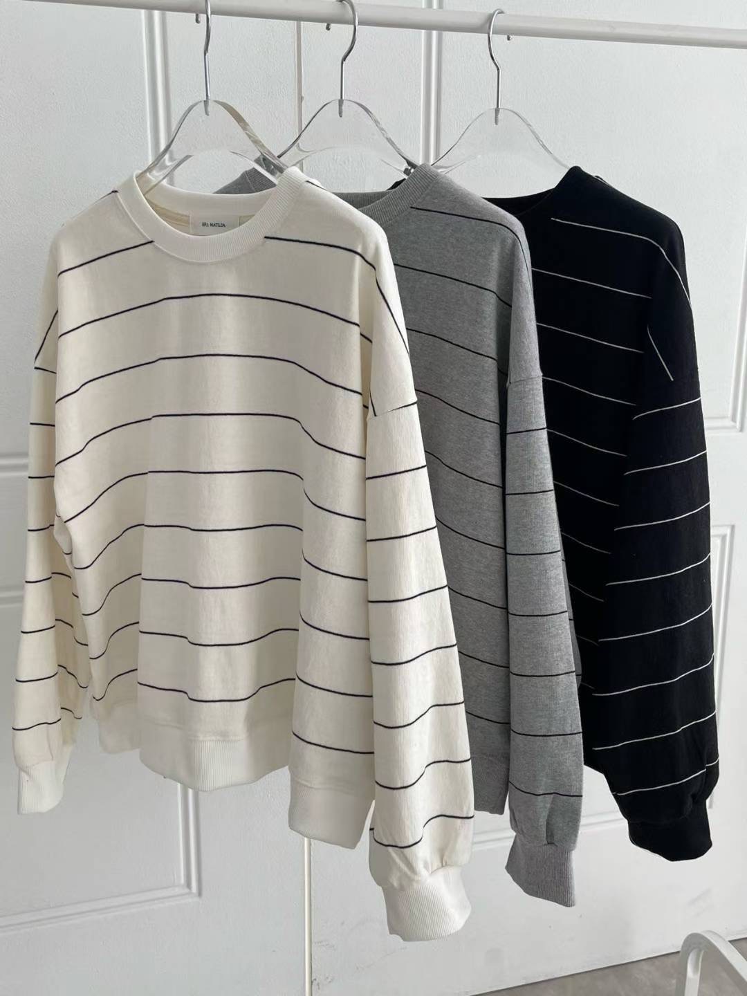 EP1. MATILDA韓國代購㊣女裝新款熱賣人氣時尚推薦長袖T恤EP1. MATILDA長袖T恤圖色3左三色