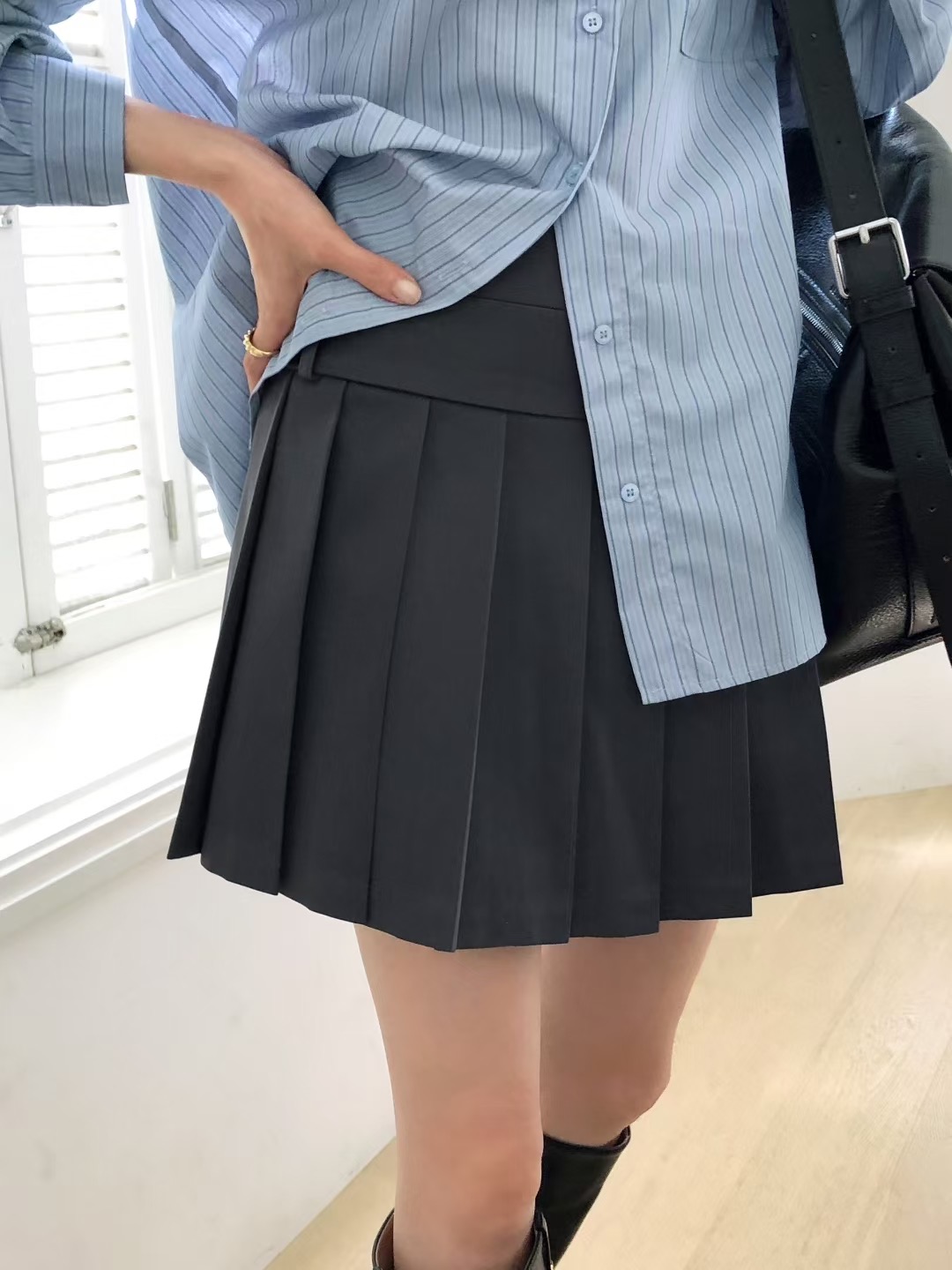 OUIR東大門㊣直郵女裝新款25秋冬真品時尚休閑職業熱賣短裙OUIR短裙