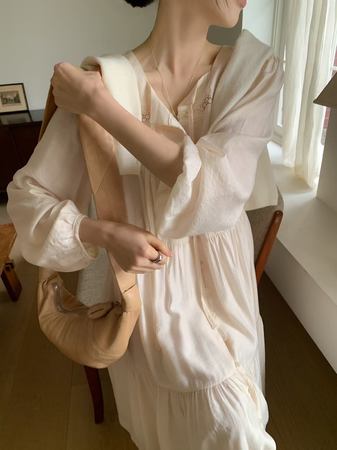 OUIR東大門㊣實拍女士新品時尚職業推薦25秋冬連衣裙不含披肩OUIR連衣裙