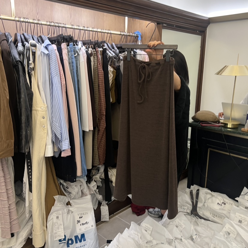 VIRKIN東大門㊣實拍女士新款25秋冬人氣休閑職業半身裙中短裙VIRKIN半身裙/中短裙圖色3