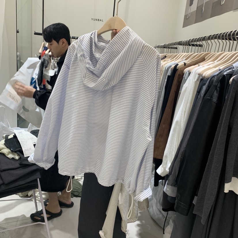 YUNBAL東大門㊣實拍女士新品真品25秋冬時尚襯衫蕾絲衫兜帽YUNBAL襯衫/蕾絲衫