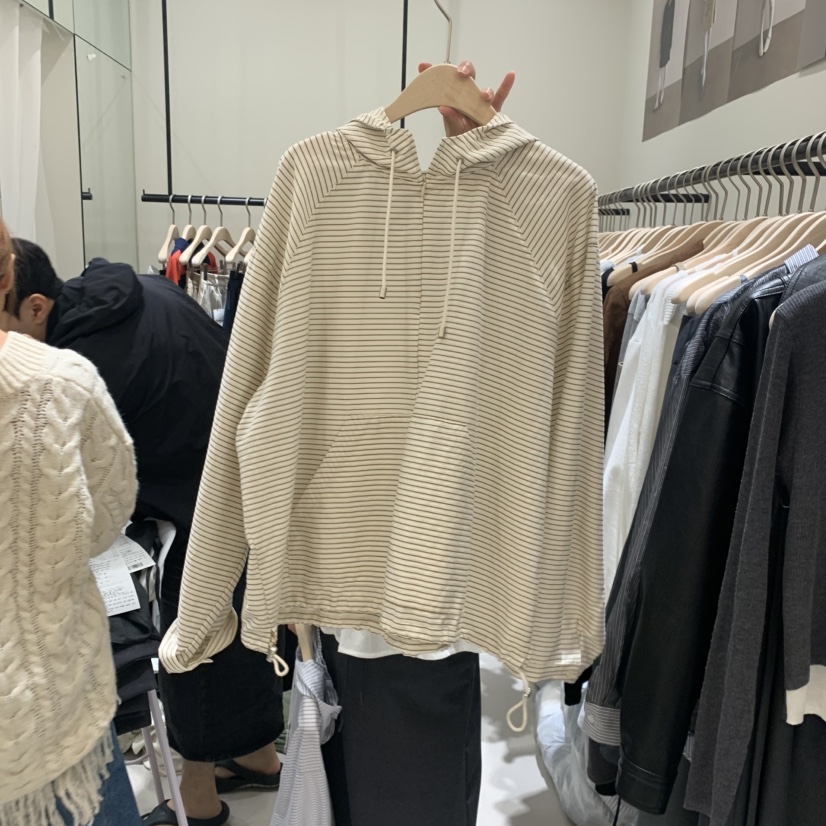 YUNBAL東大門㊣實拍女士新品真品25秋冬時尚襯衫蕾絲衫兜帽YUNBAL襯衫/蕾絲衫圖色2
