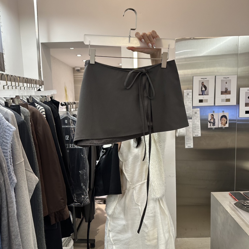 WEARABLE-L韓國代購㊣女裝新款25秋冬熱賣真品人氣時尚短裙WEARABLE短裙