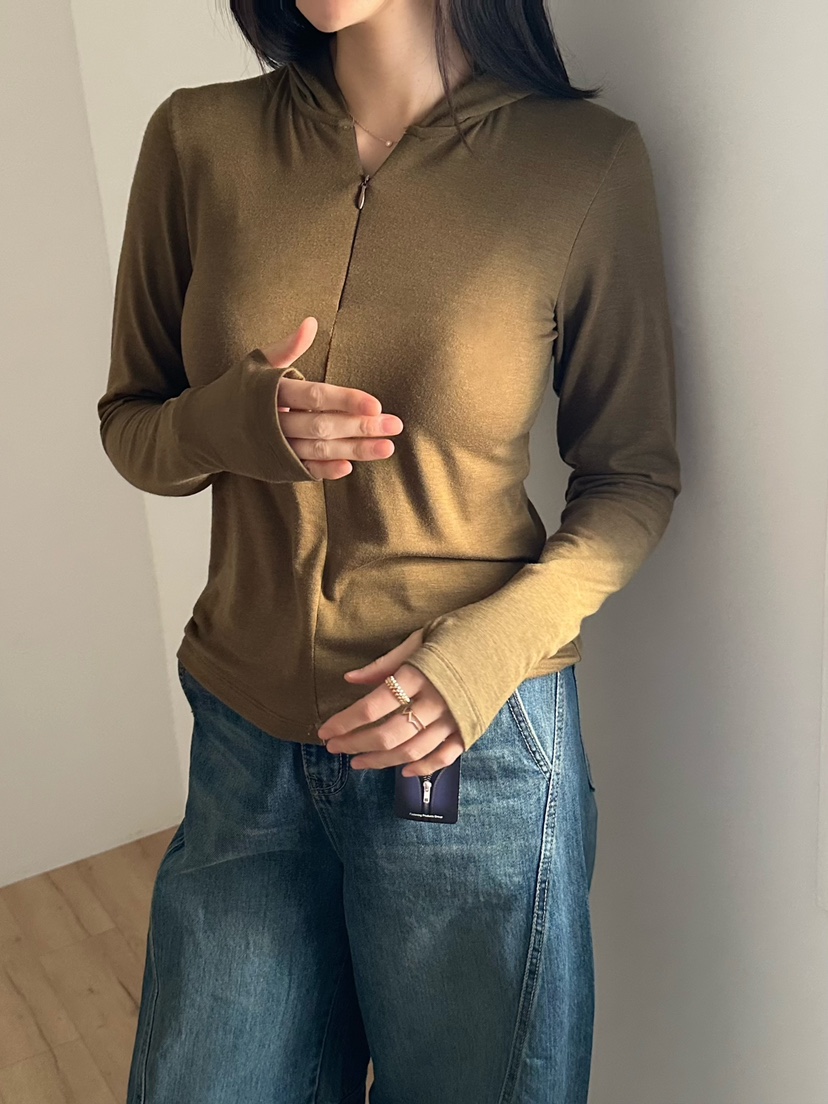 LE VASE韓國直郵㊣女士新品人氣休閑推薦熱賣職業時尚長袖T恤LE VASE長袖T恤