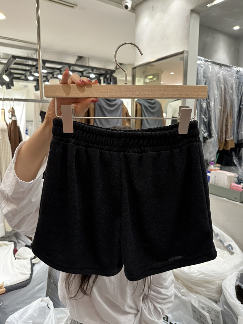 INSSENSE-A東大門㊣代購女裝新品真品推薦熱賣職業人氣短褲INSSENSE-A短褲