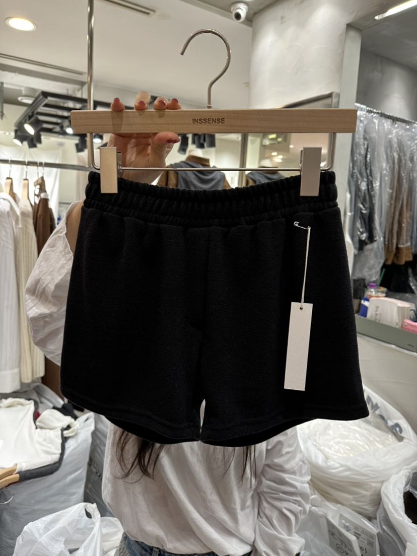 INSSENSE-A東大門㊣代購女裝新品真品推薦熱賣職業人氣短褲INSSENSE-A短褲