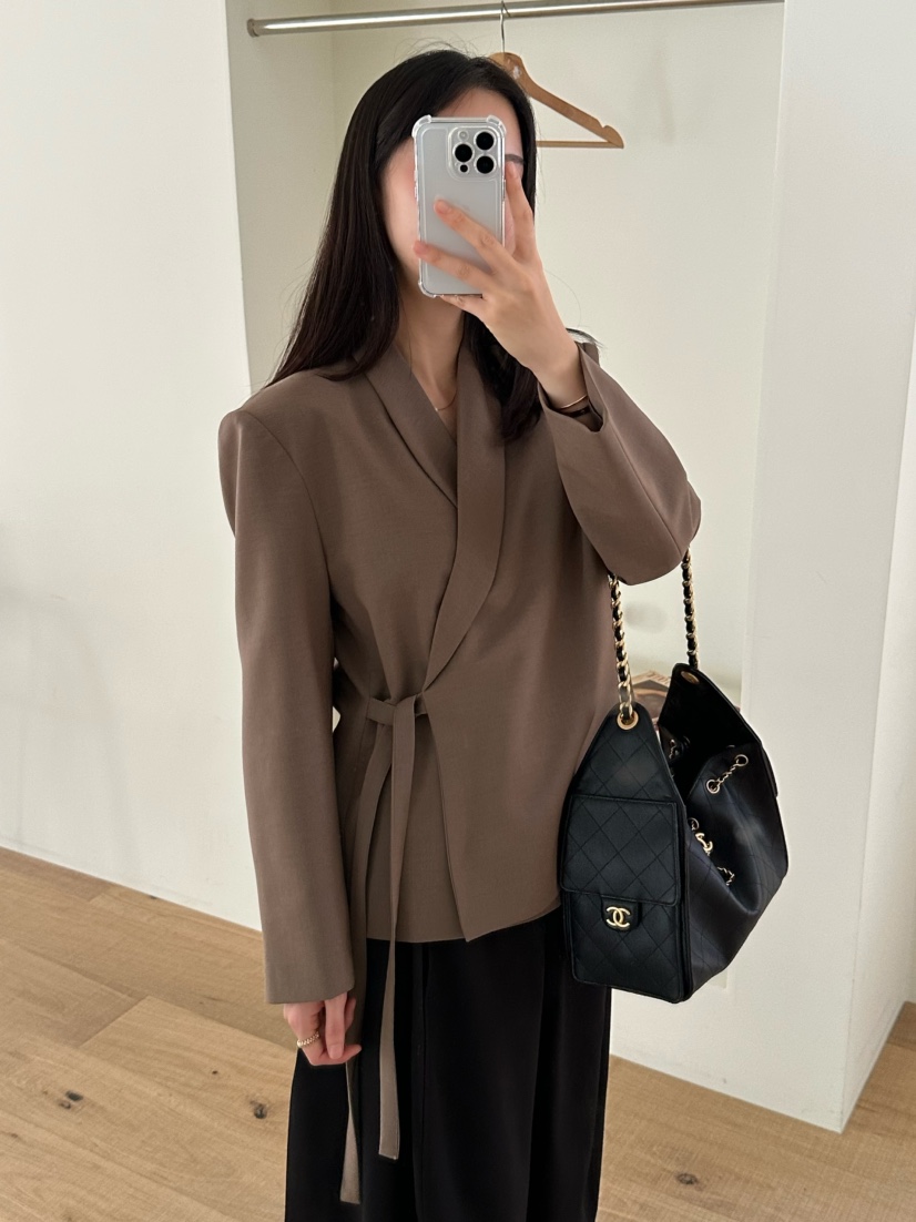 LE VASE韓國直郵㊣女裝新品時尚熱賣真品25秋冬推薦職業夾克LE VASE夾克