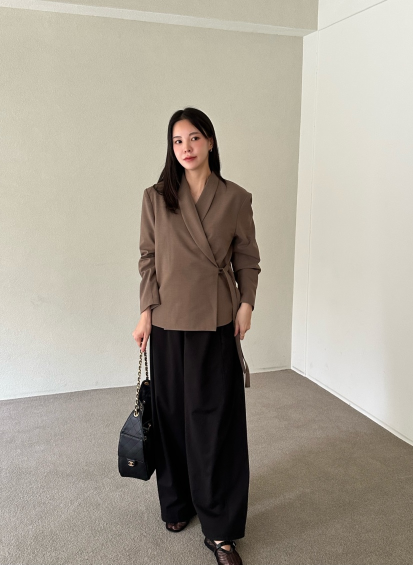 LE VASE韓國直郵㊣女裝新品時尚熱賣真品25秋冬推薦職業夾克LE VASE夾克