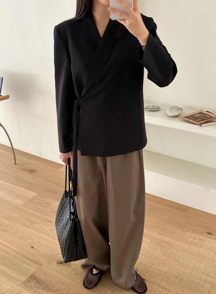 LE VASE韓國直郵㊣女裝新品時尚熱賣真品25秋冬推薦職業夾克LE VASE夾克