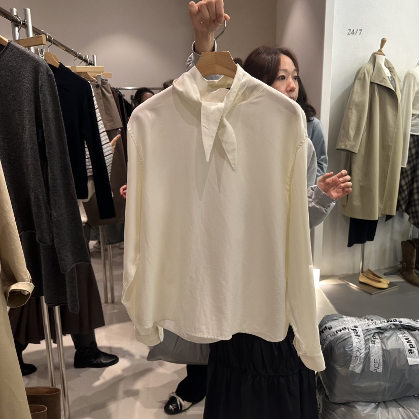 ANDMORE BUTTON韓國代購㊣女士新款時尚休閑人氣襯衫蕾絲衫ANDMORE BUTTON襯衫/蕾絲衫