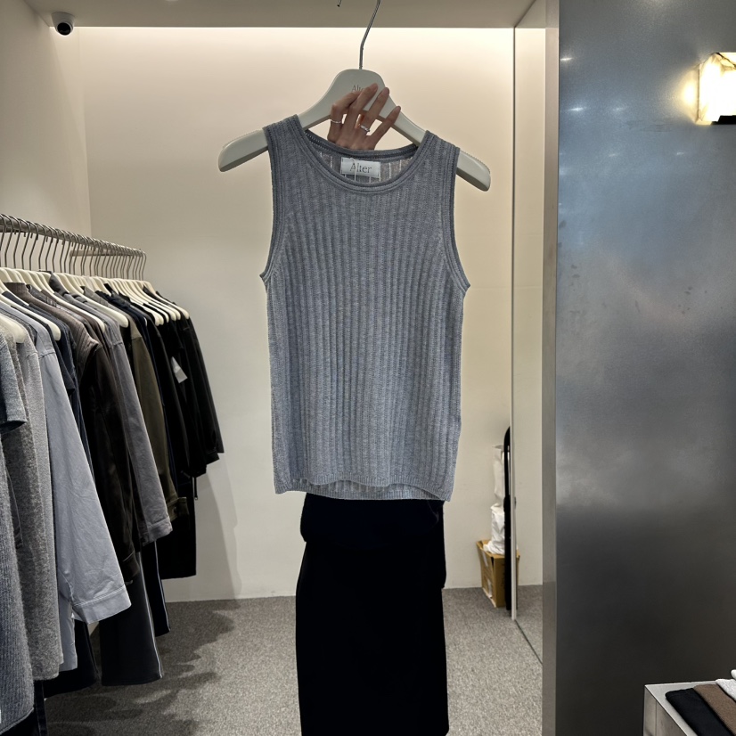 ALTER韓國直郵㊣女士新品熱賣人氣休閑25秋冬推薦職業吊帶背心Alter吊帶/背心圖色2