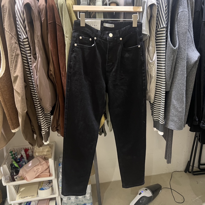 SELF SERVICE東大門㊣實拍女士新款人氣時尚熱賣牛仔褲刺繡SELF SERVICE牛仔褲