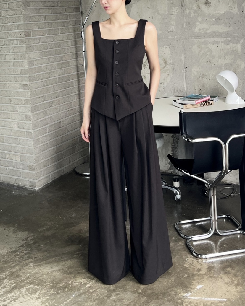 VERNI東大門㊣直郵女裝新品人氣時尚休閑熱賣真品推薦吊帶背心VERNI吊帶/背心