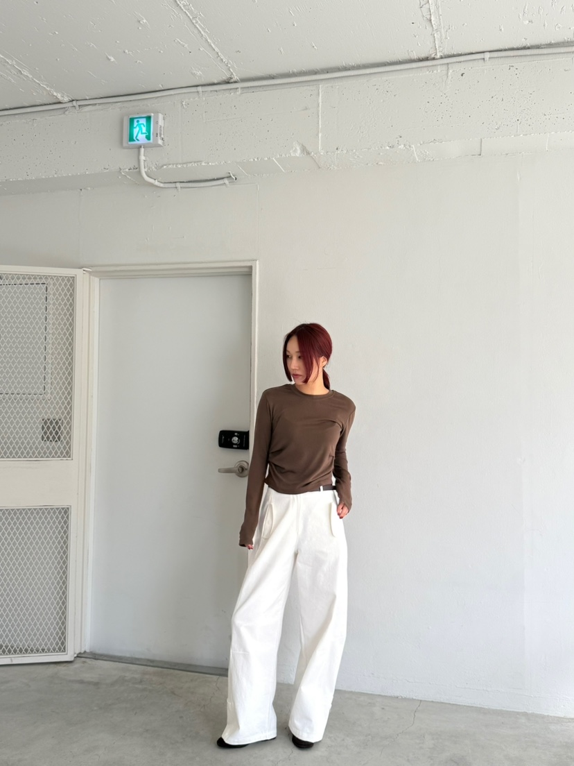 OVER NEAR東大門㊣實拍女裝新款25秋冬時尚推薦熱賣長袖T恤OVER NEAR長袖T恤