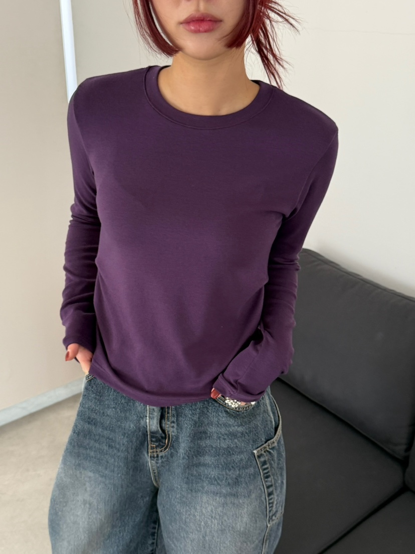 OVER NEAR東大門㊣實拍女裝新款25秋冬時尚推薦熱賣長袖T恤OVER NEAR長袖T恤