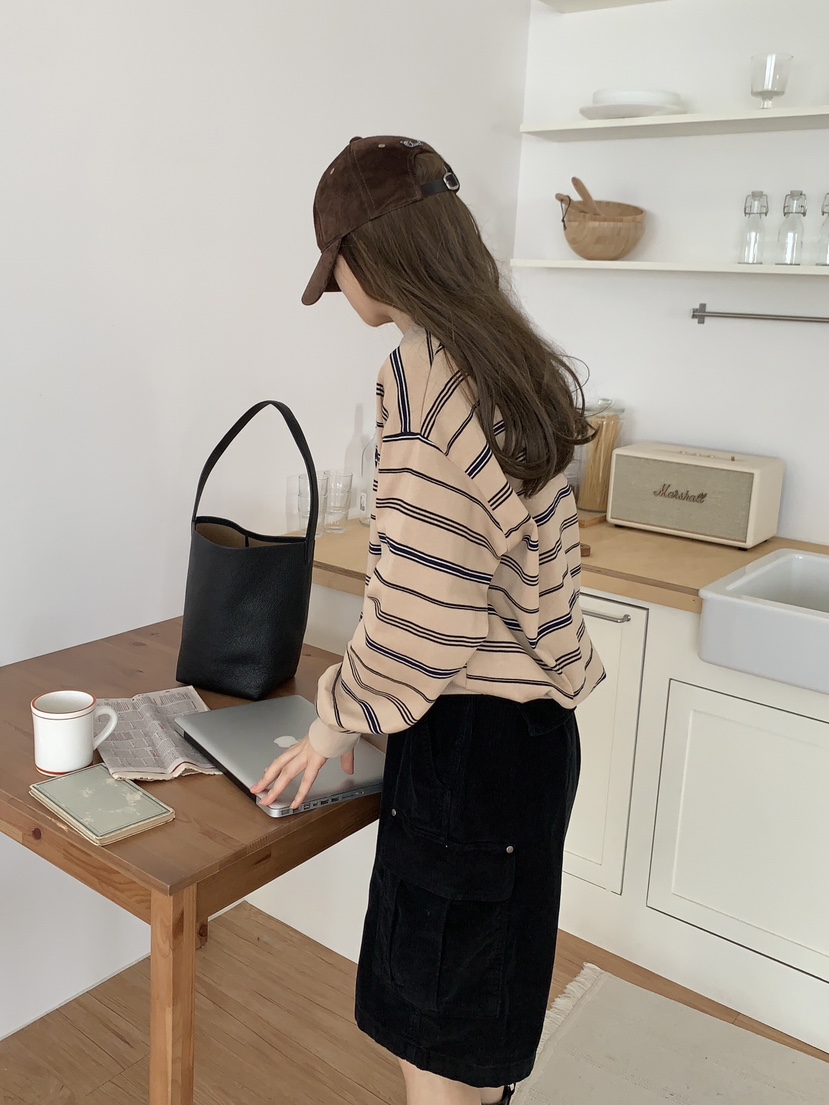 FORMSTUDIO東大門㊣直郵女裝新品時尚25秋冬推薦長袖T恤寬松FORMSTUDIO長袖T恤