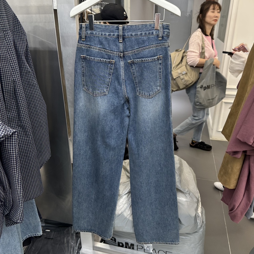 HELVETICA東大門㊣實拍女士新款熱賣真品時尚休閑職業牛仔褲HELVETICA牛仔褲