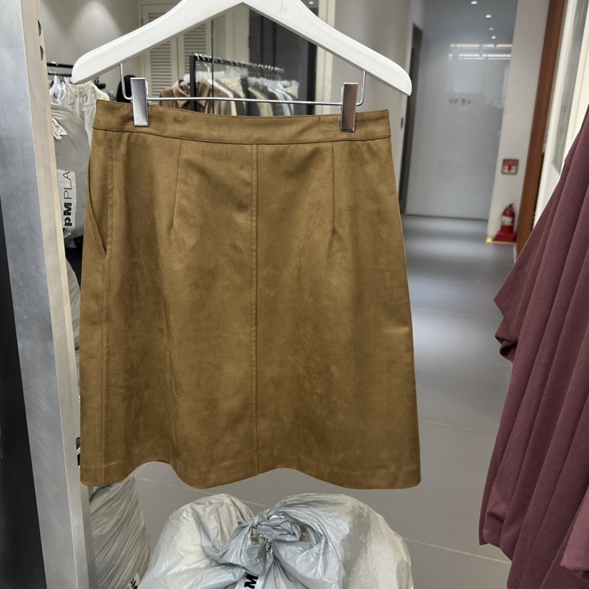 HELVETICA東大門㊣代購女裝新品真品推薦人氣熱賣短裙絨面革HELVETICA短裙